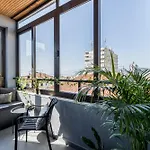Noire Apartment Split
