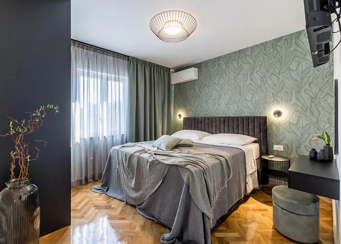 Apartman Noire